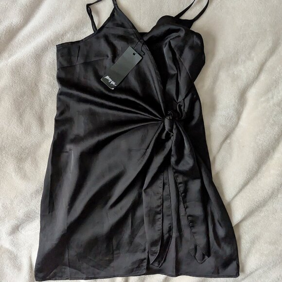 BNWT Black satin look wrap Mini dress - Picture 1 of 9